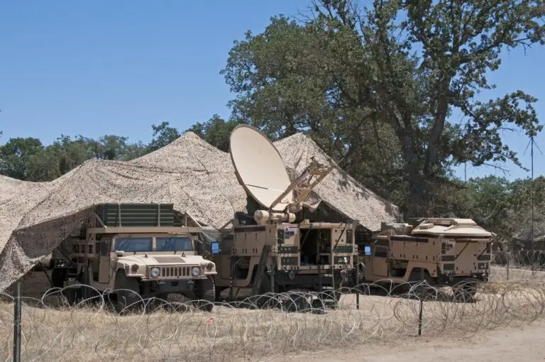 LA MOBILITE AU SERVICE DU SATCOM